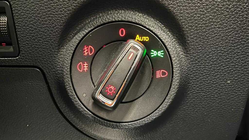 Seat Arona Se Technology Lux White #17