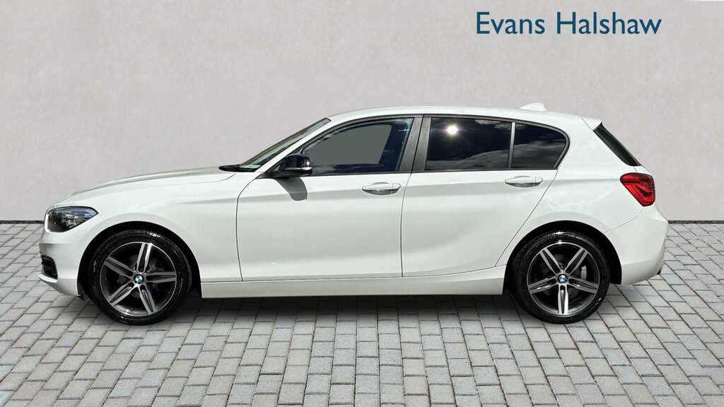 BMW 1 Series 118I 1.5 Sport Navservotronic 2019 White #3