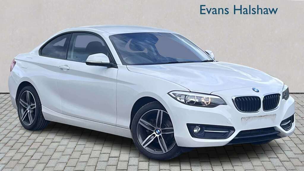 BMW 2 Series 218I Sport Nav 2016 White