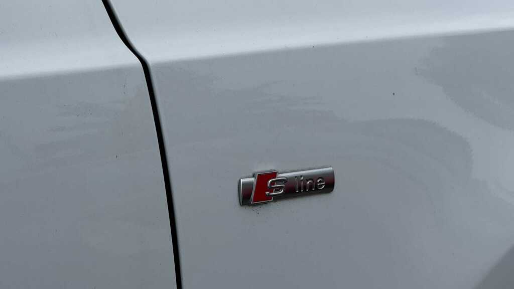Audi Q3 S Line Tdi Grey #4