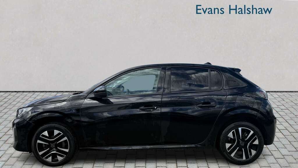 Peugeot 208 1.2 Puretech 100 Allure 2024 Black #4