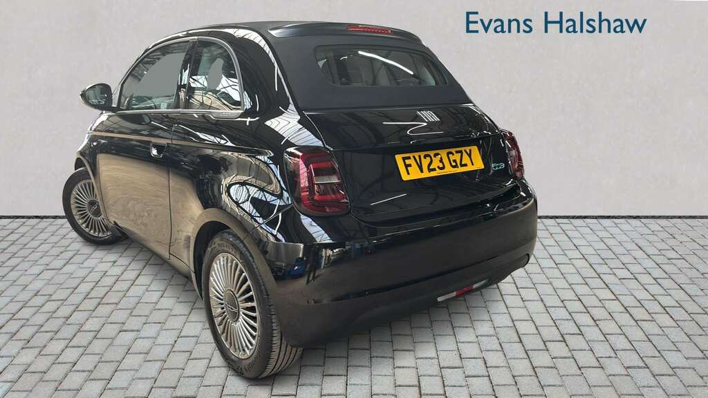 Fiat 500 87Kw Icon 42Kwh 2023 FV23GZY Black