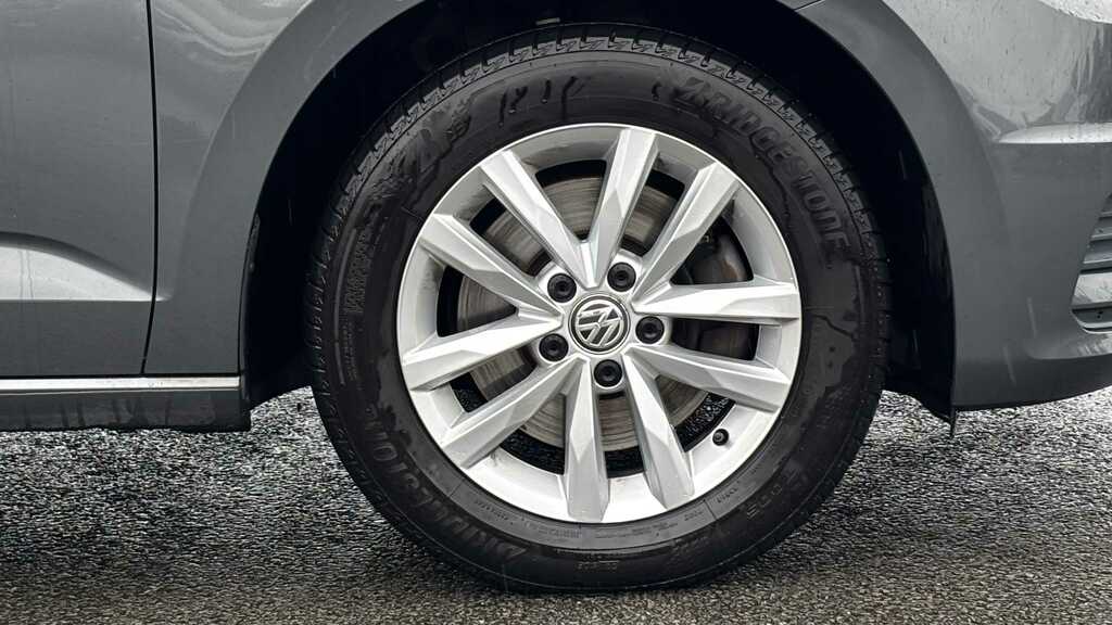 Volkswagen Touran 1.6 Tdi 115 Se 2019 Grey #6