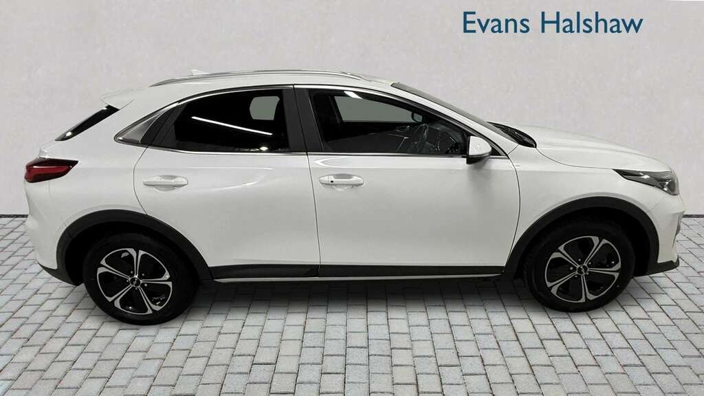 Kia Xceed 1.6 Gdi Phev 3 Dct 2021 White #3