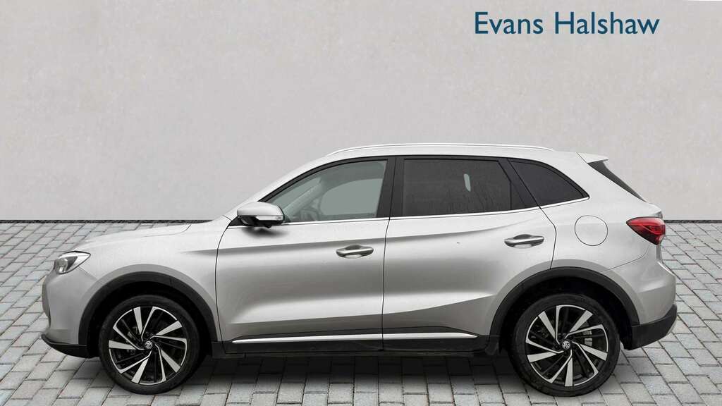 MG ZS 1.5 Hybrid Trophy 2025 Silver #4