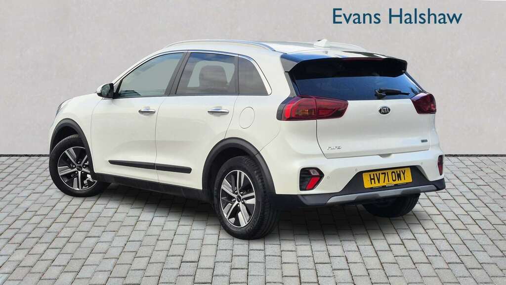 Kia Niro 1.6 Gdi Hybrid 2 Dct 2021 White #2