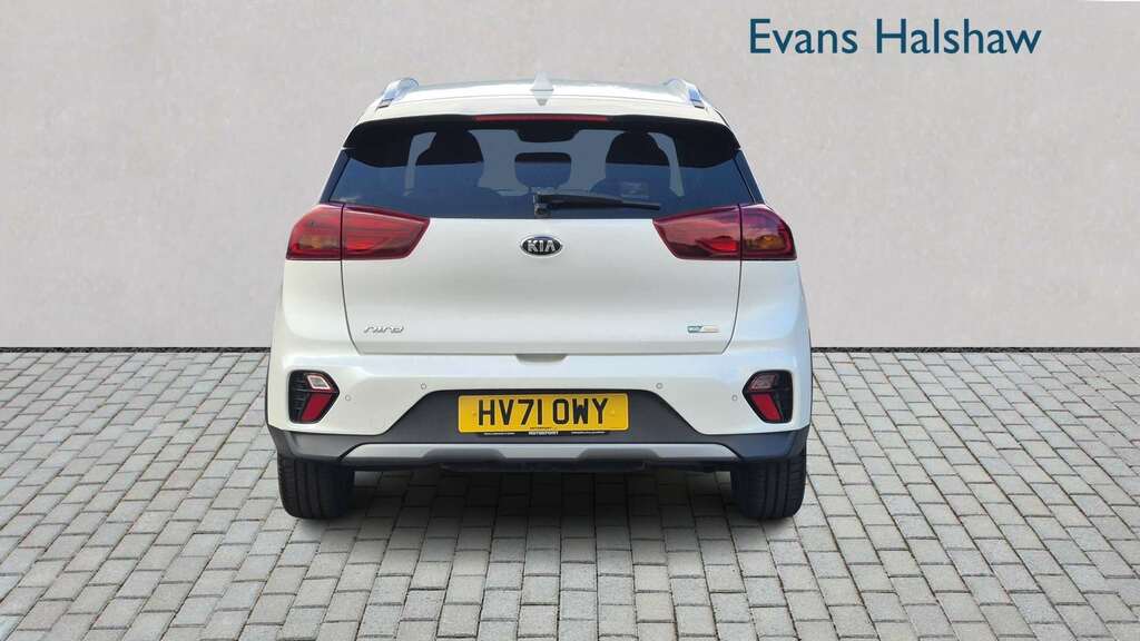 Kia Niro 1.6 Gdi Hybrid 2 Dct 2021 White #5
