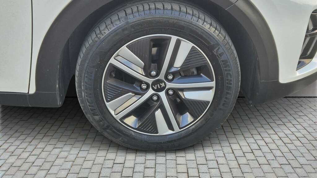 Kia Niro 1.6 Gdi Hybrid 2 Dct 2021 White #6