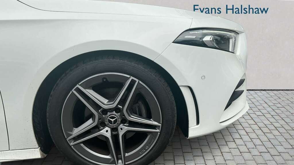 Mercedes-Benz A Class A200 Amg Line Executive 2019 WD19NNY White #6