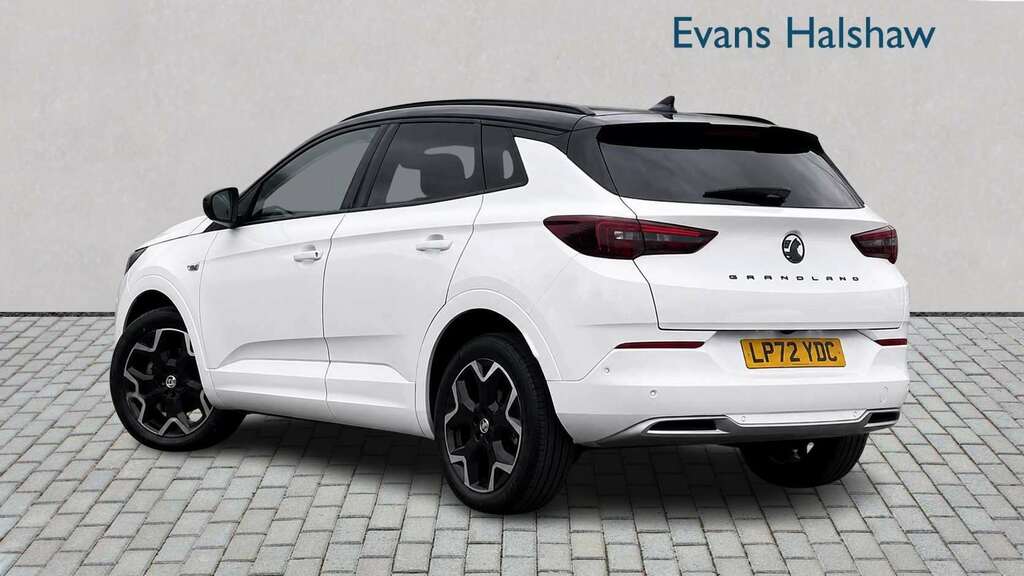 Vauxhall Grandland 1.2 Turbo Ultimate 2023 LP72YDC White #2