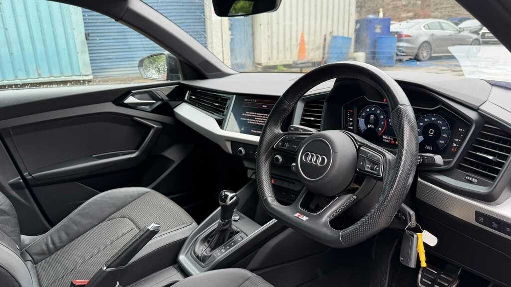 Audi A1 25 Tfsi Black Edition S Tronic 2021 NM21LMF Grey #5