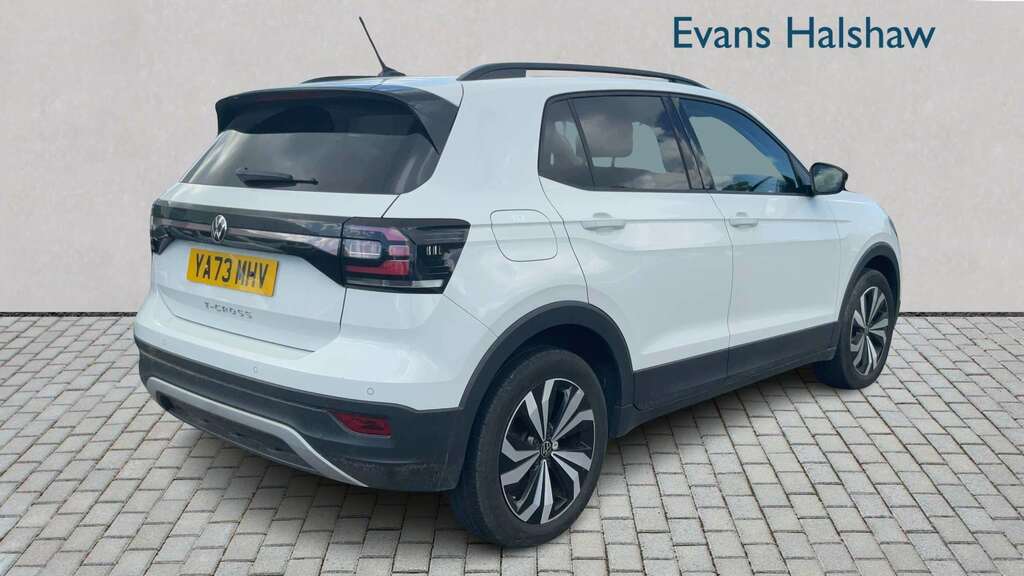 Volkswagen T-Cross 1.0 Tsi 110 Black Edition Dsg 2024 YA73MHV White #2