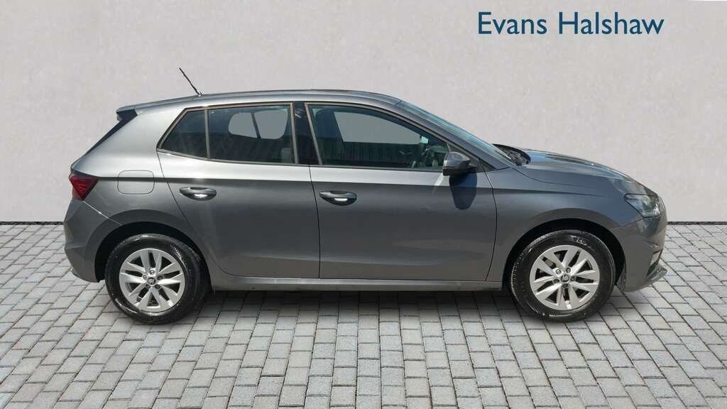 Skoda Fabia 1.0 Tsi 116 Se Edition Dsg 2026 GU26JXG Grey #3