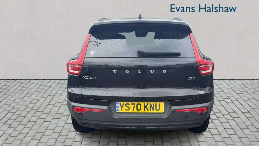 Volvo XC40 2.0 D3 R Design Pro Geartronic 2020 Black #3