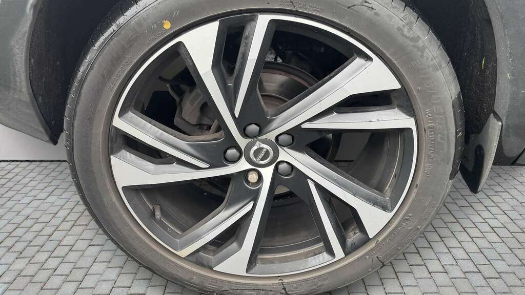 Volvo XC40 2.0 D3 R Design Pro Geartronic 2020 Black #5