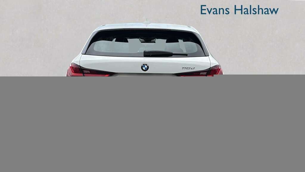 BMW 1 Series Se Blue #4