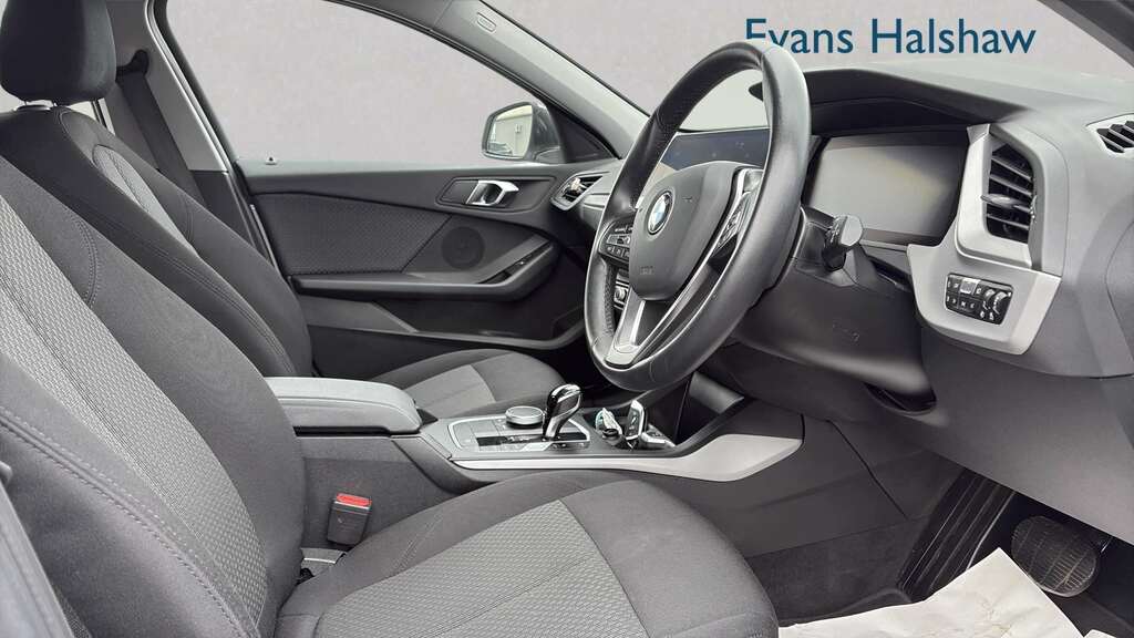 BMW 1 Series Se Blue #2