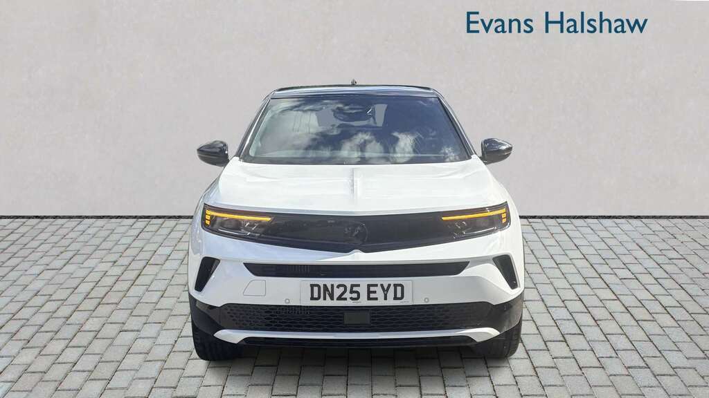 Vauxhall Mokka 1.2 Turbo Ultimate 2025 DN25EYD White #2