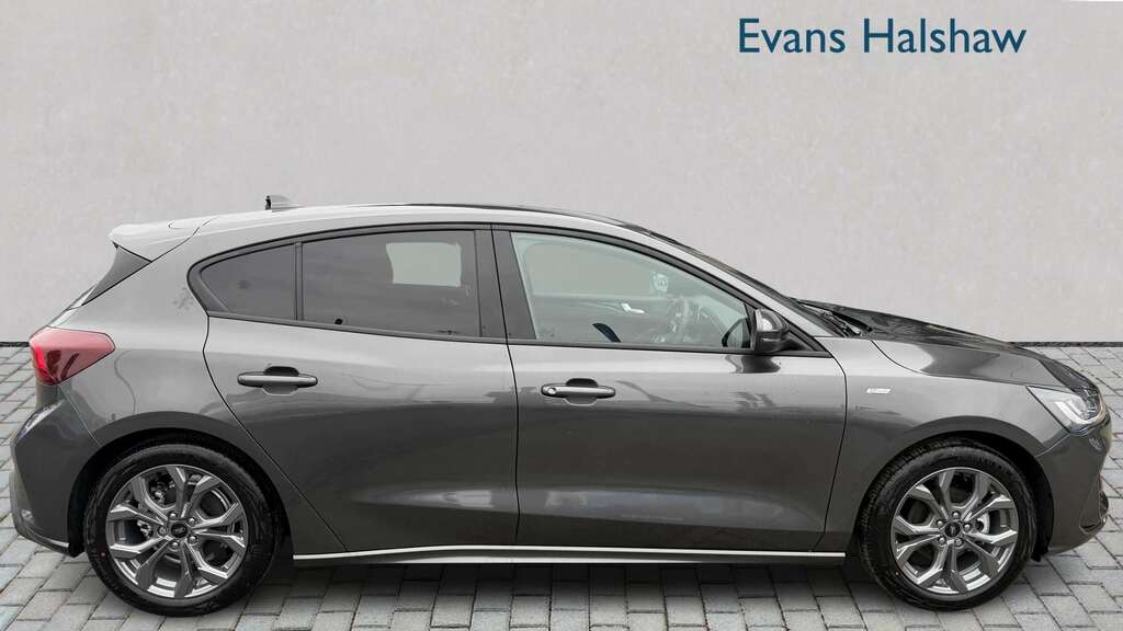 Ford Focus 1.0 Ecoboost Hybrid Mhev St-line 2026 NU26YJC Grey #2