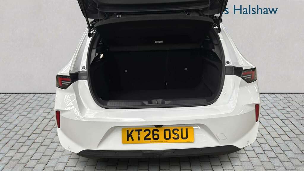 Vauxhall Astra 1.2 Turbo 130 Griffin 2026 White #6