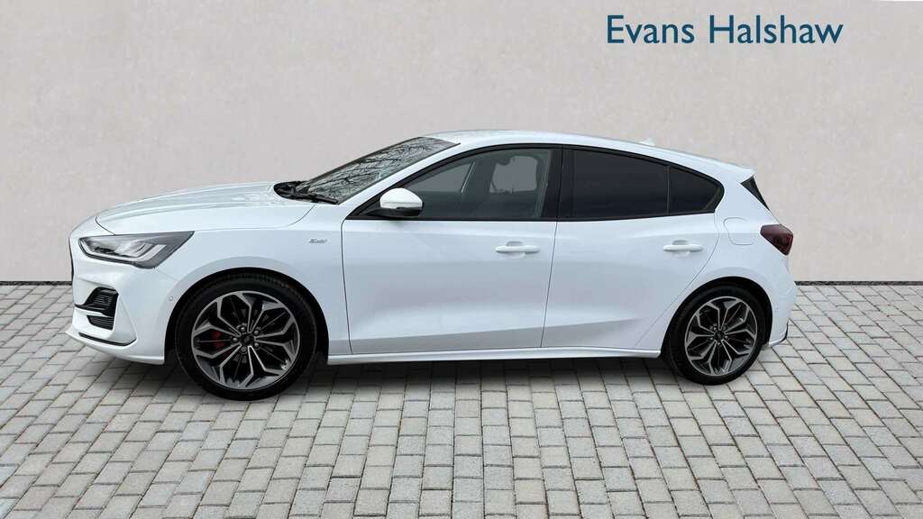 Ford Focus 1.0 Ecoboost Hybrid Mhev St-line X 2026 White #3