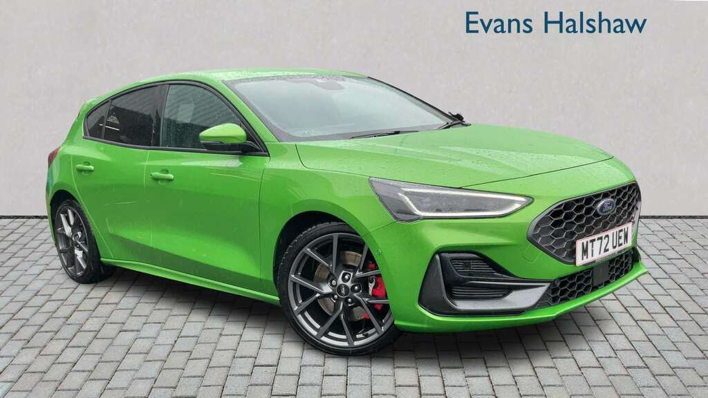Ford Focus 2.3 Ecoboost St 2022 MT72UEW Green