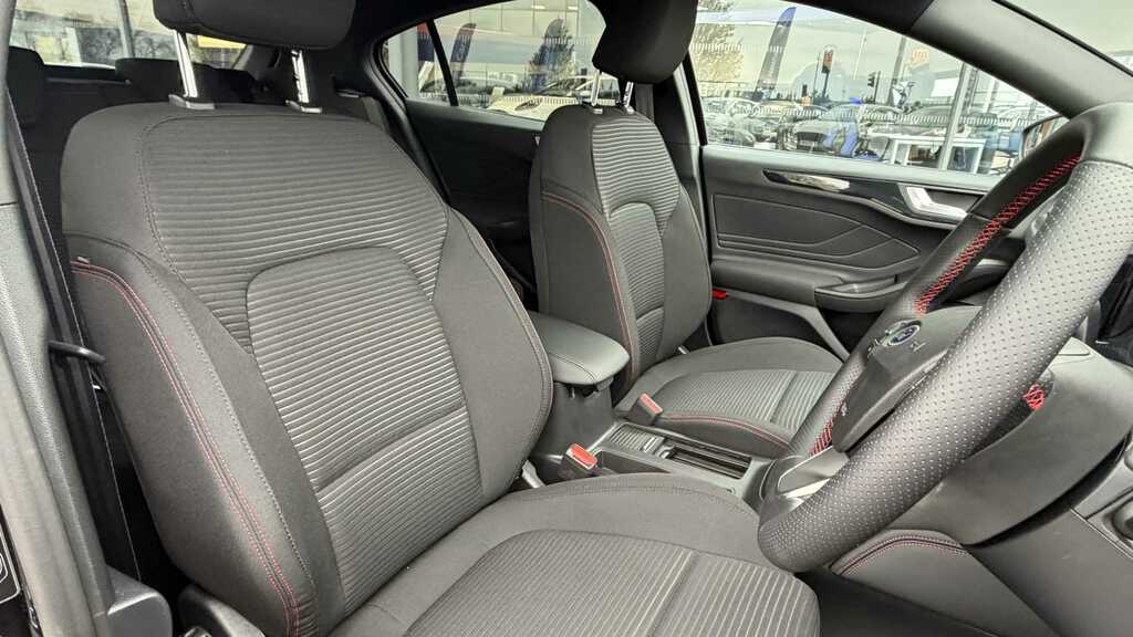 Ford Focus 1.0 Ecoboost Hybrid Mhev 155 St-line X 20 NU26YZT Black #6