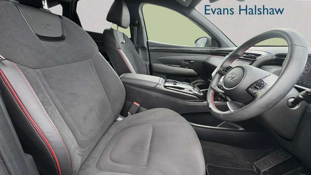 Hyundai Tucson 1.6 Tgdi Hybrid 230 N Line 2Wd 2024 Black #3