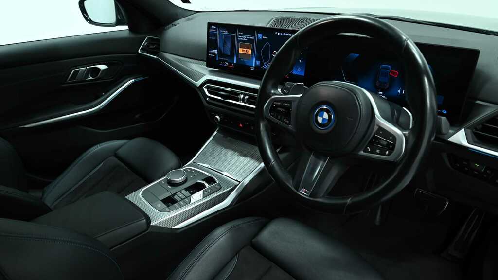BMW 3 Series 330E M Sport Step 2022 CA72GFU Black #6
