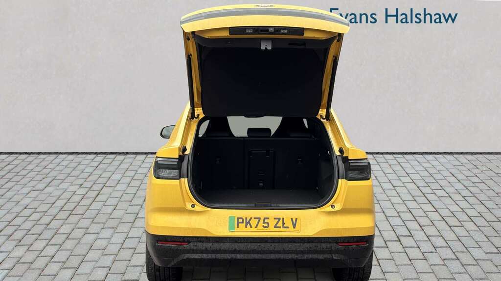 Ford Capri 210Kw Select 77Kwh 2025 Yellow #6