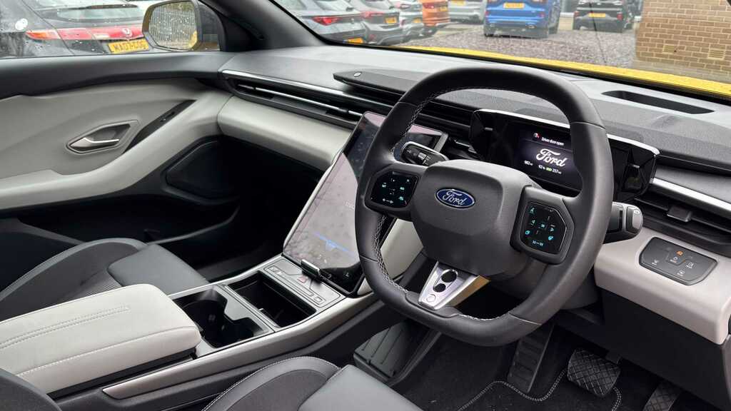 Ford Capri Extended Range 77Kwh Select Suv White #7