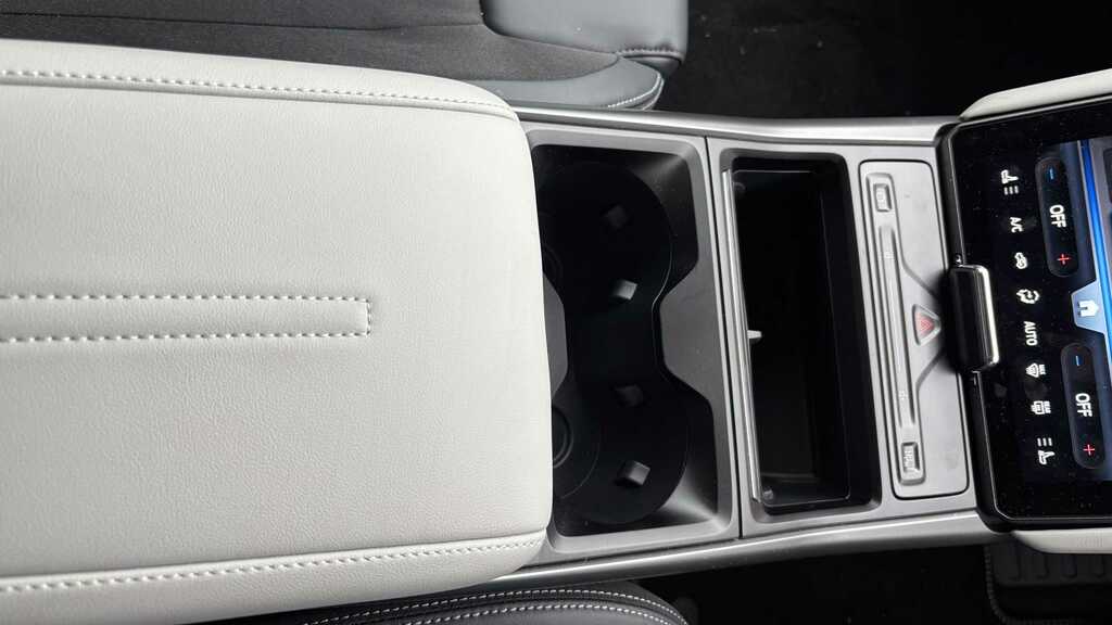 Ford Capri Extended Range 77Kwh Select Suv White #10