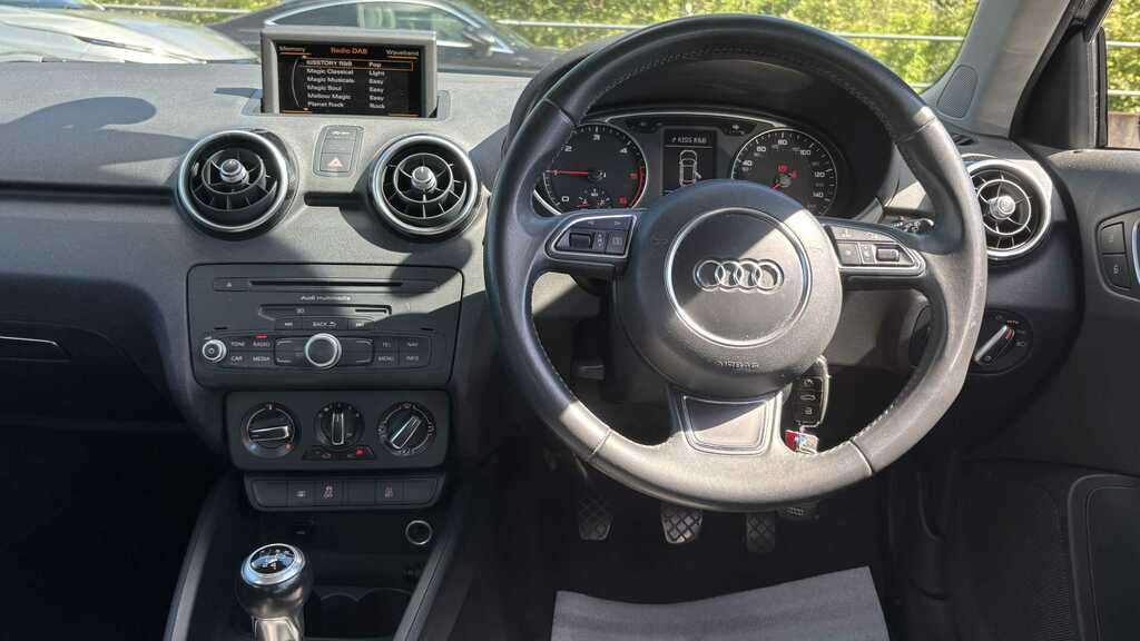 Audi A1 1.4 Tfsi S White #11