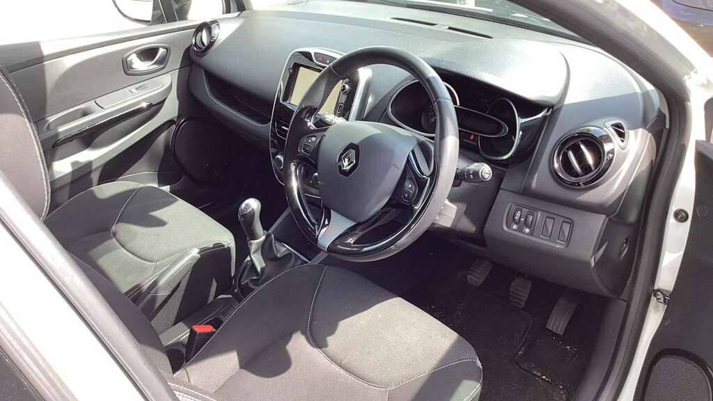 Renault Clio 1.2 16V Dynamique Nav 2015 White #3