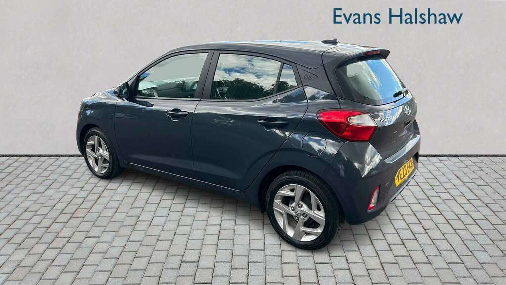 Hyundai I10 1.0 Mpi Se Connect 2023 Grey #2