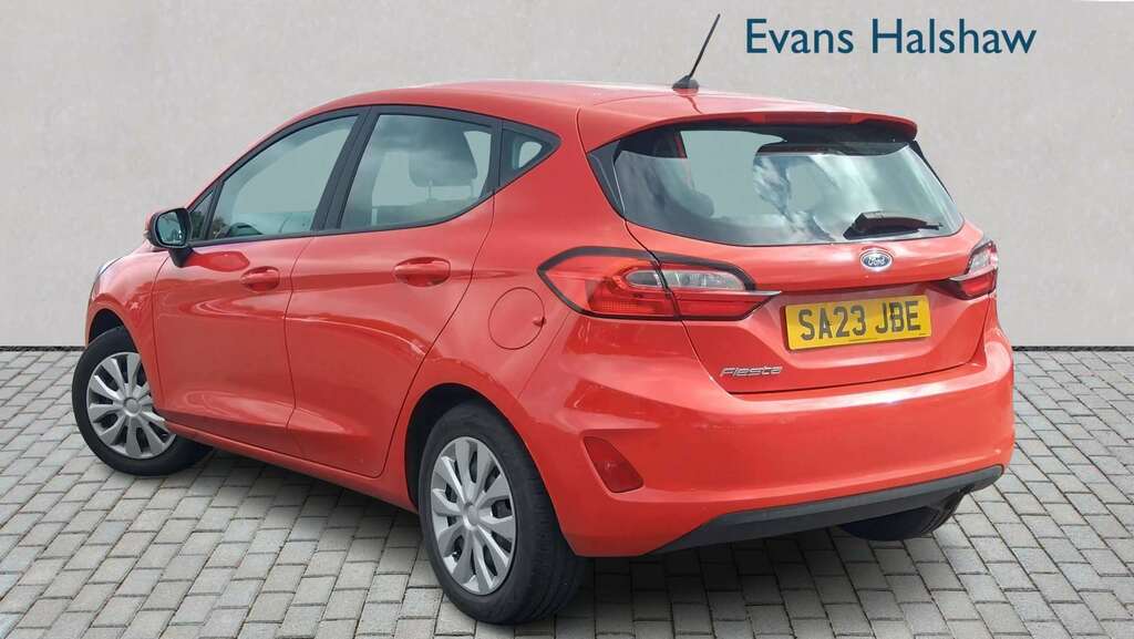 Ford Fiesta 1.1 Trend 2023 Red