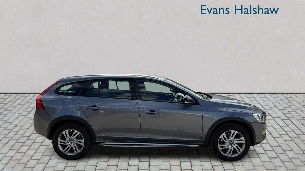 Volvo V60 Cross Country D3 150 Cross Country Se Nav Geartronic 2016 Grey #5