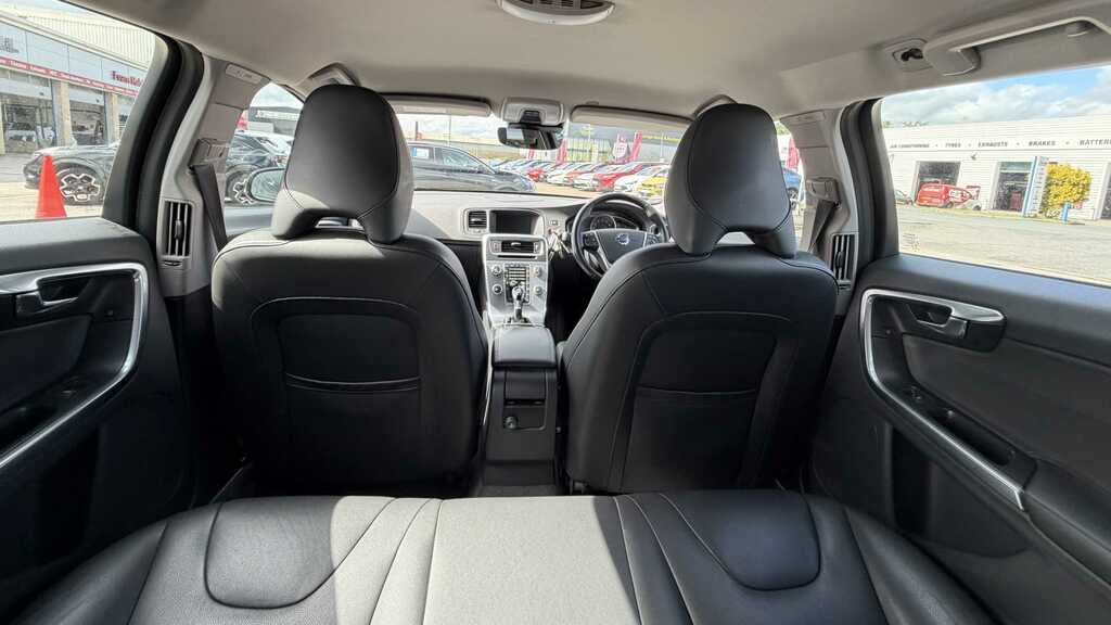 Volvo V60 Cross Country D4 Lux Nav Black #9