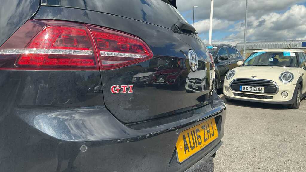 Volkswagen Golf 1.4 Tsi Bluemotion Tech Match Edition Hatchback Red #15