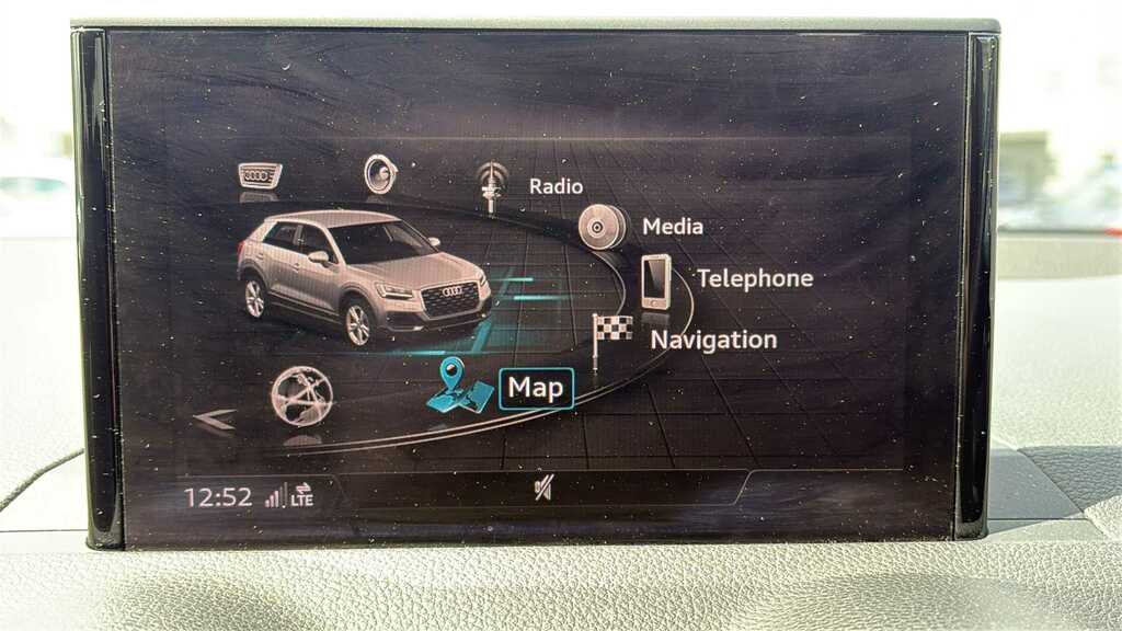 Audi Q2 Tfsi Sport White #10