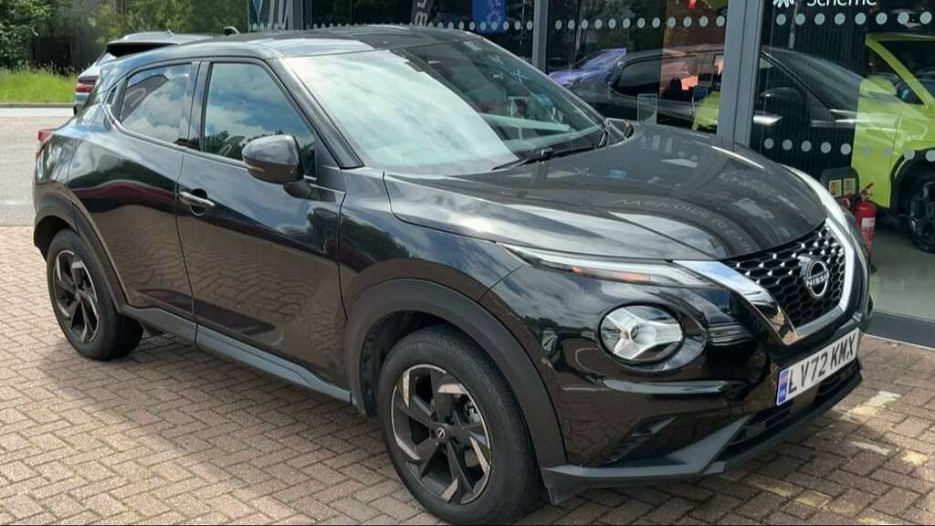 Nissan Juke Tekna White #1