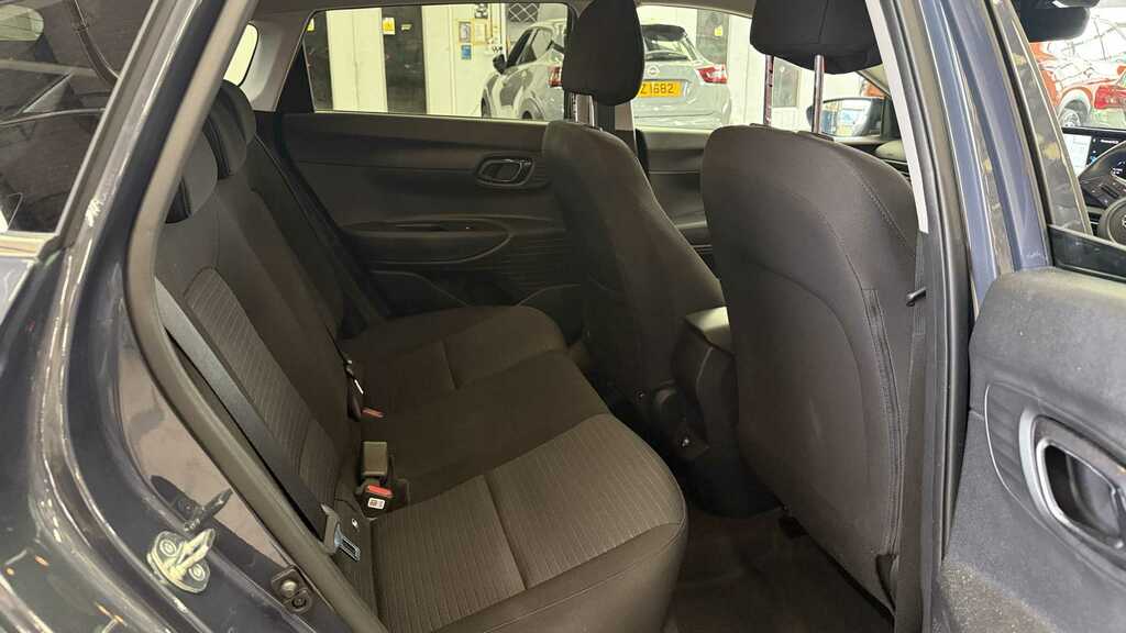Hyundai I20 Se Connect Brown #10