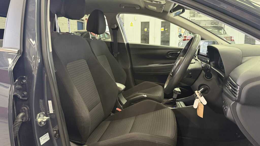 Hyundai I20 Se Connect Brown #12
