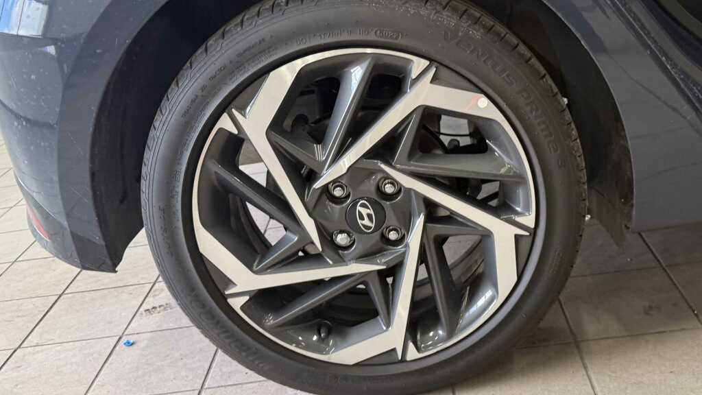 Hyundai I20 Se Connect Brown #8