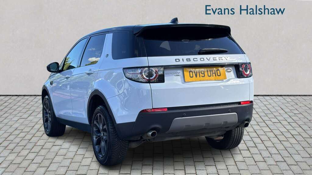 Land Rover Discovery Sport 2.0 Td4 180 Landmark 2019 White #2