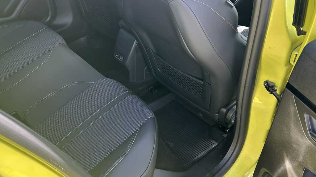 Peugeot e-208 Gt Yellow #12