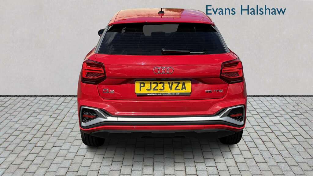 Audi Q2 35 Tfsi S Line S Tronic 2023 Red #6