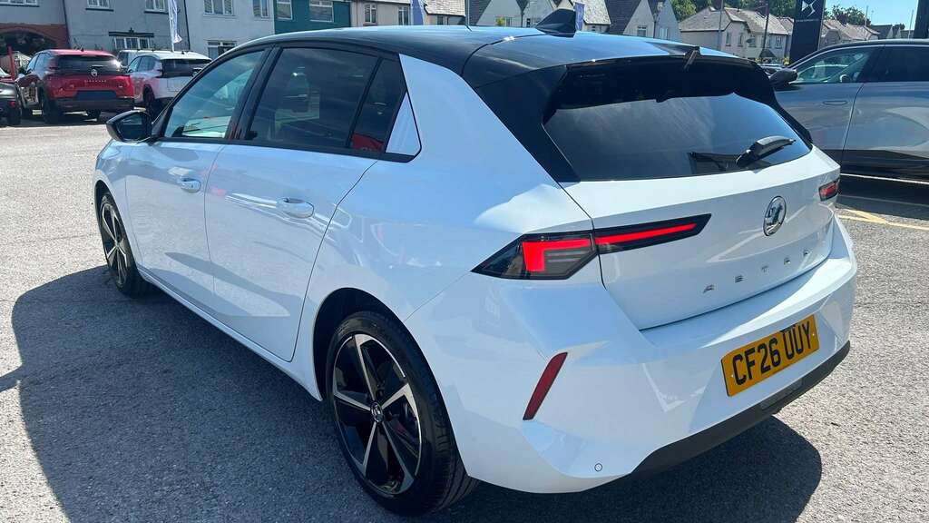 Vauxhall Astra 1.2 Turbo 130 Griffin 2026 White #6