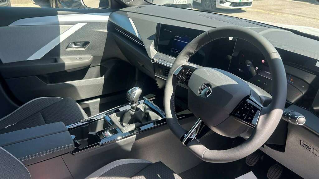 Vauxhall Astra Griffin Black #11
