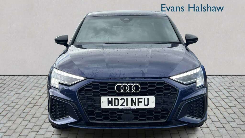 Audi A3 30 Tfsi Sport Black #4